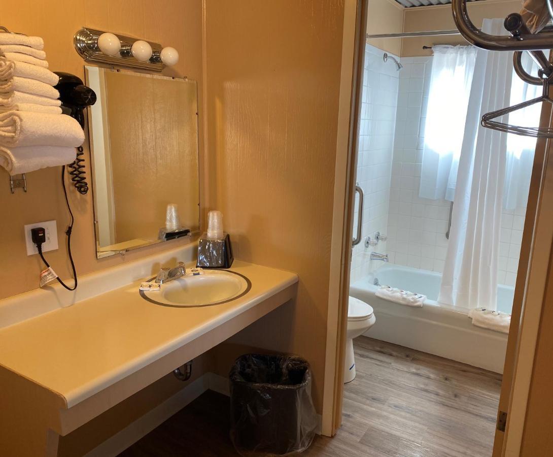 Big Bear Motel Коди Экстерьер фото